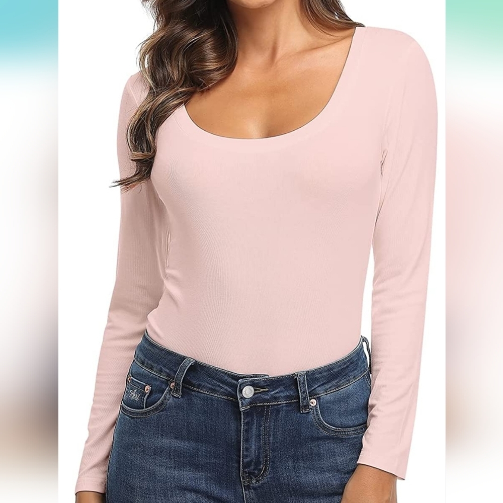 🎄5/$30🎄NEW Anyfit Scoop Neck Top